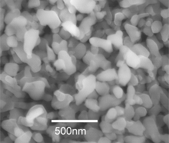 What is the comparison of thermal conductivity between boron nitride and aluminum nitride